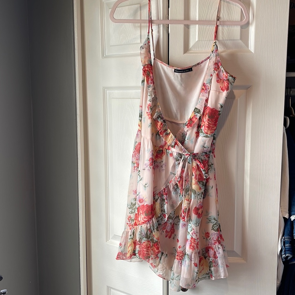 Abercrombie & Fitch floral dress